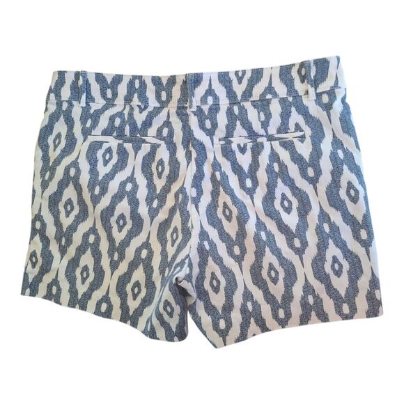 Isaac Mizrahi Tailored Short in Blue Ikat Print Women's size 14 - Picture 2 of 11